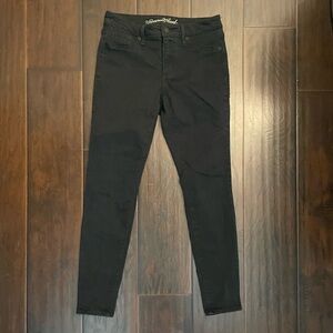 Universal Thread Women's Dark Jeans